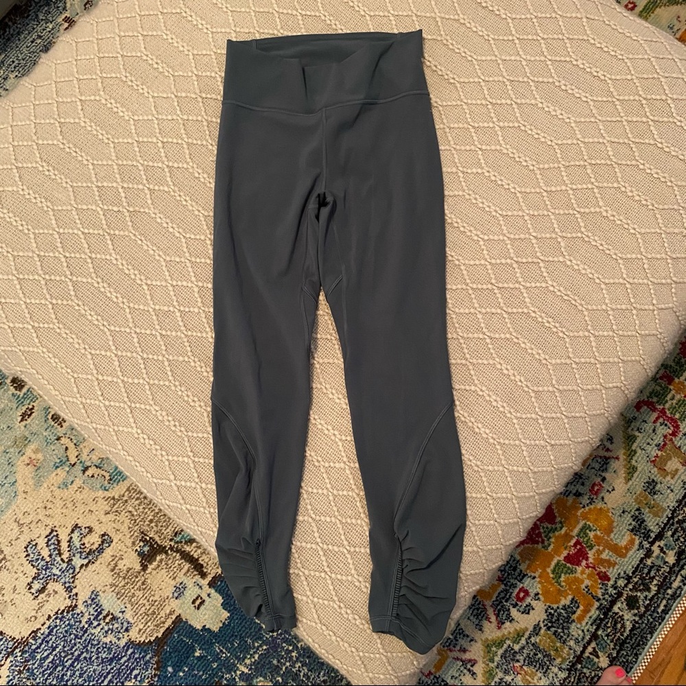 Play Off The Pleats Tight